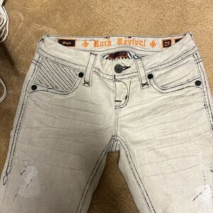 Rock Revival Maple 25. Distressed. Off white with black undertones.